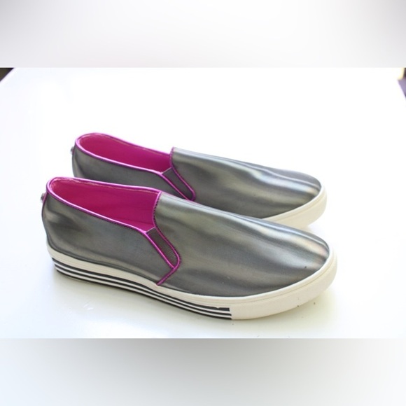 Steve Madden Shoes - NWOT Steve Madden shoes